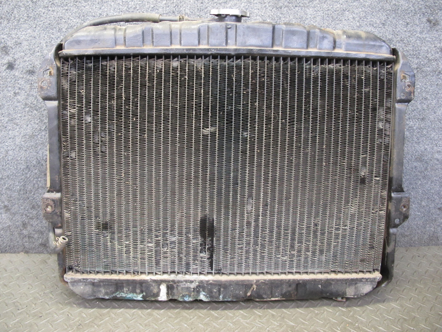 77-78 Datsun S30 280Z 2.8L Engine Cooling Radiator OEM