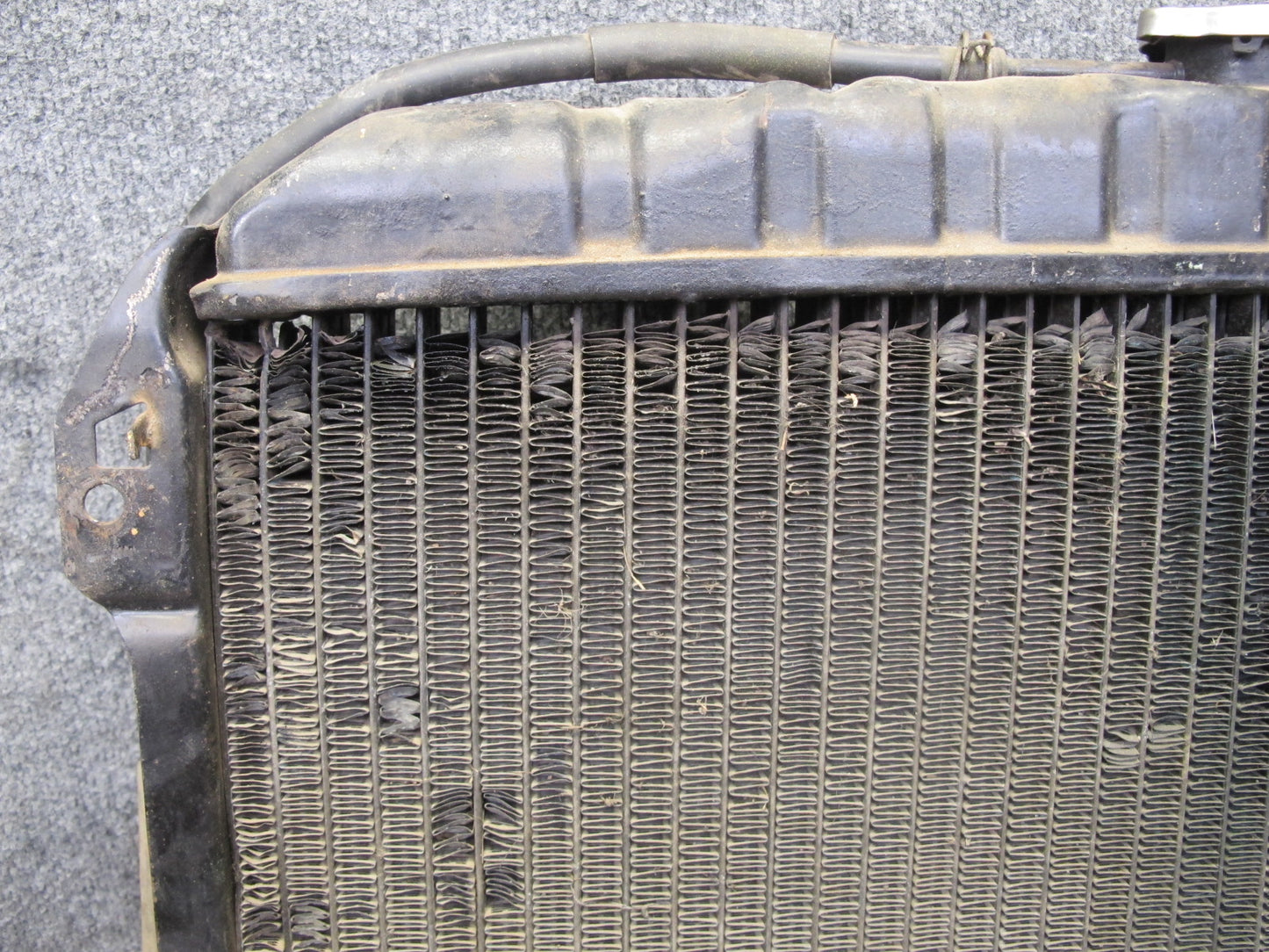 77-78 Datsun S30 280Z 2.8L Engine Cooling Radiator OEM