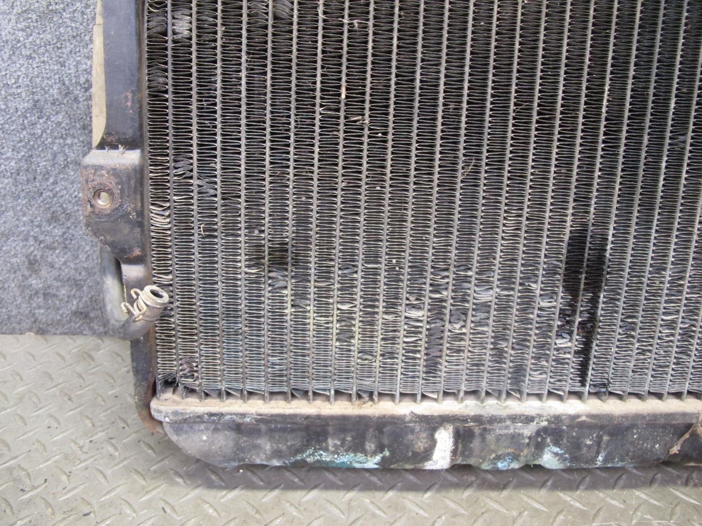 77-78 Datsun S30 280Z 2.8L Engine Cooling Radiator OEM