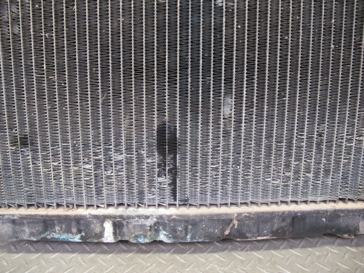 77-78 Datsun S30 280Z 2.8L Engine Cooling Radiator OEM