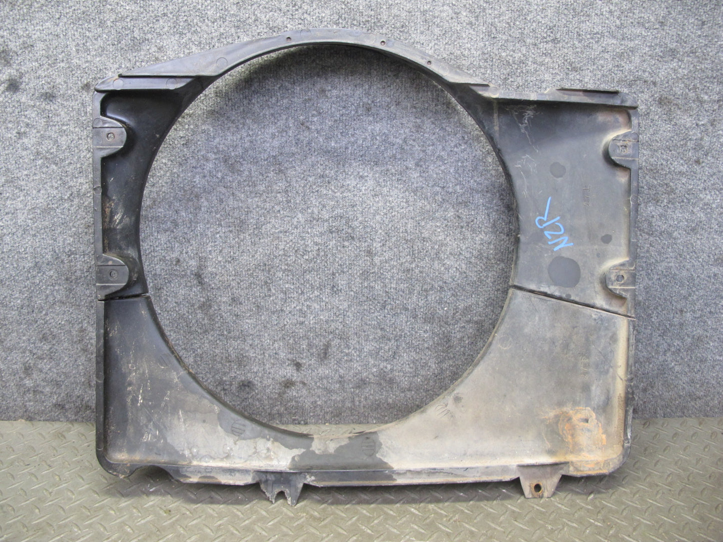 77-78 Datsun S30 280Z Engine Cooling Fan Motor Shroud OEM