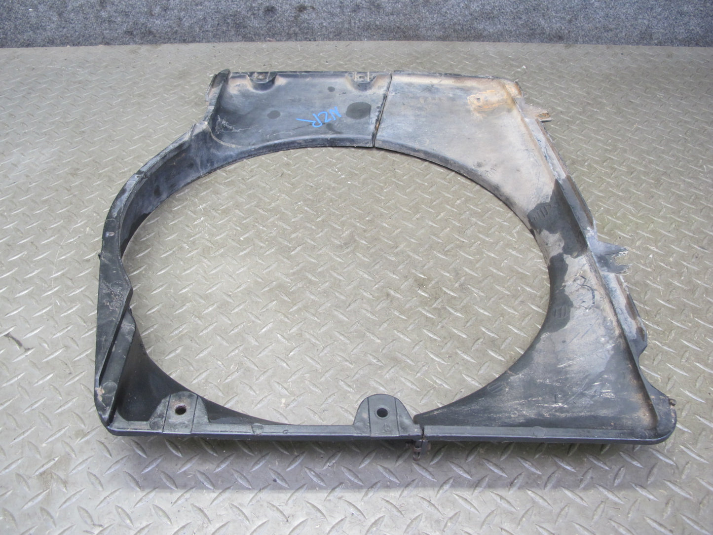 77-78 Datsun S30 280Z Engine Cooling Fan Motor Shroud OEM