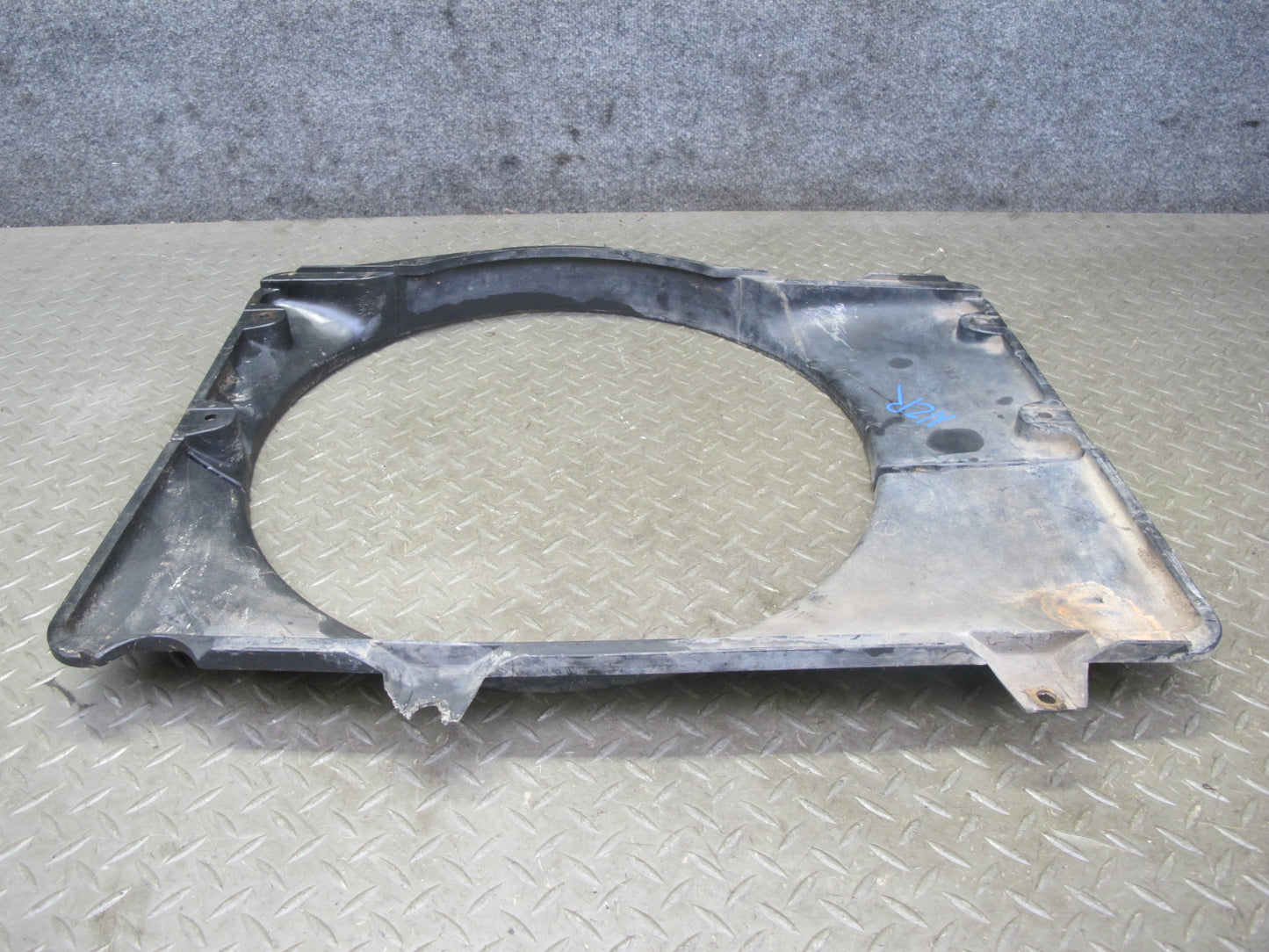 77-78 Datsun S30 280Z Engine Cooling Fan Motor Shroud OEM