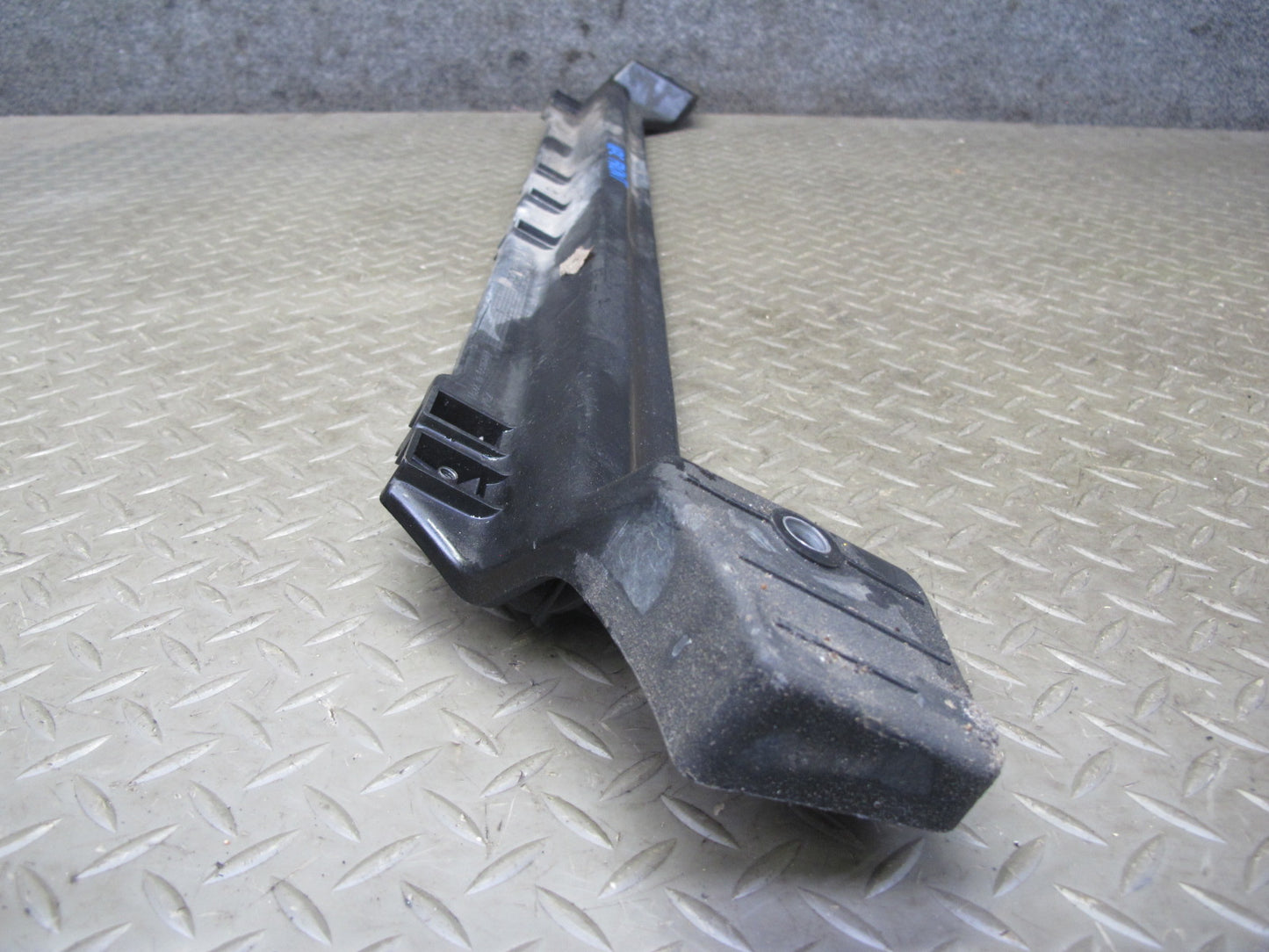 2011-2018 Porsche Cayenne 958 Radiator Core Lower Support 7P0805551