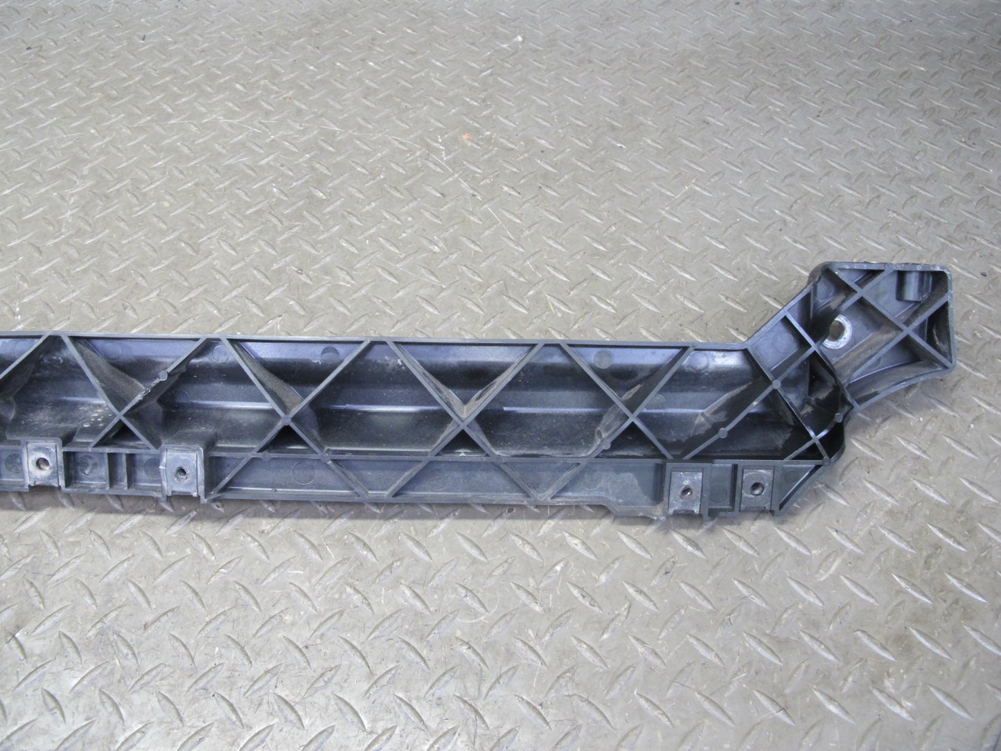 2011-2018 Porsche Cayenne 958 Radiator Core Lower Support 7P0805551