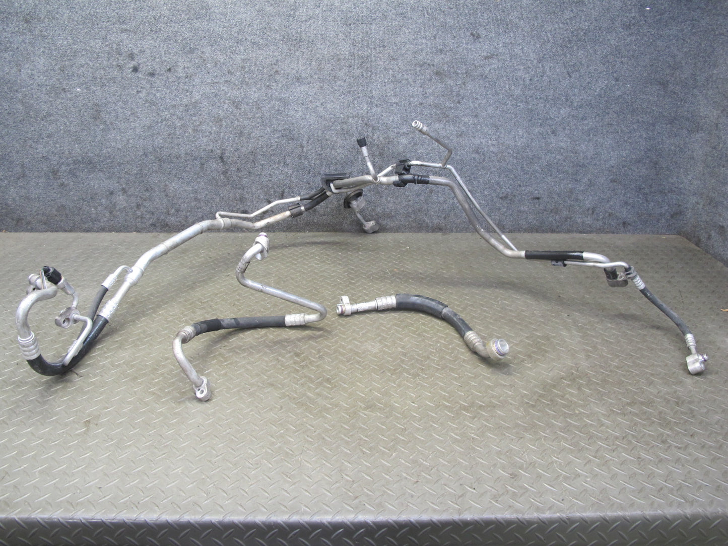 2011-2018 Porsche Cayenne 958 4.8L A/C Air Conditioning Line Pipe Hose Tube Set