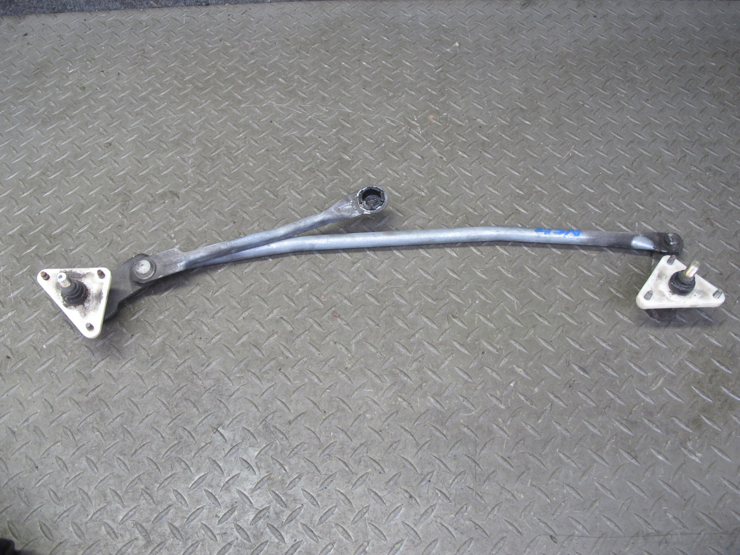 90-96 Nissan Z32 300ZX 2+0 Windshield Wiper Transmission Linkage w Motor OEM