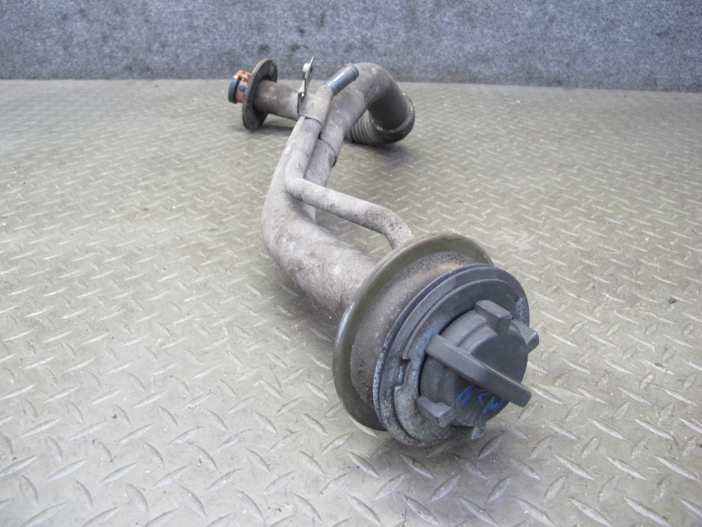 90-96 Nissan Z32 300ZX 2+0 Fuel Tank Filler Neck Pipe w Cap OEM