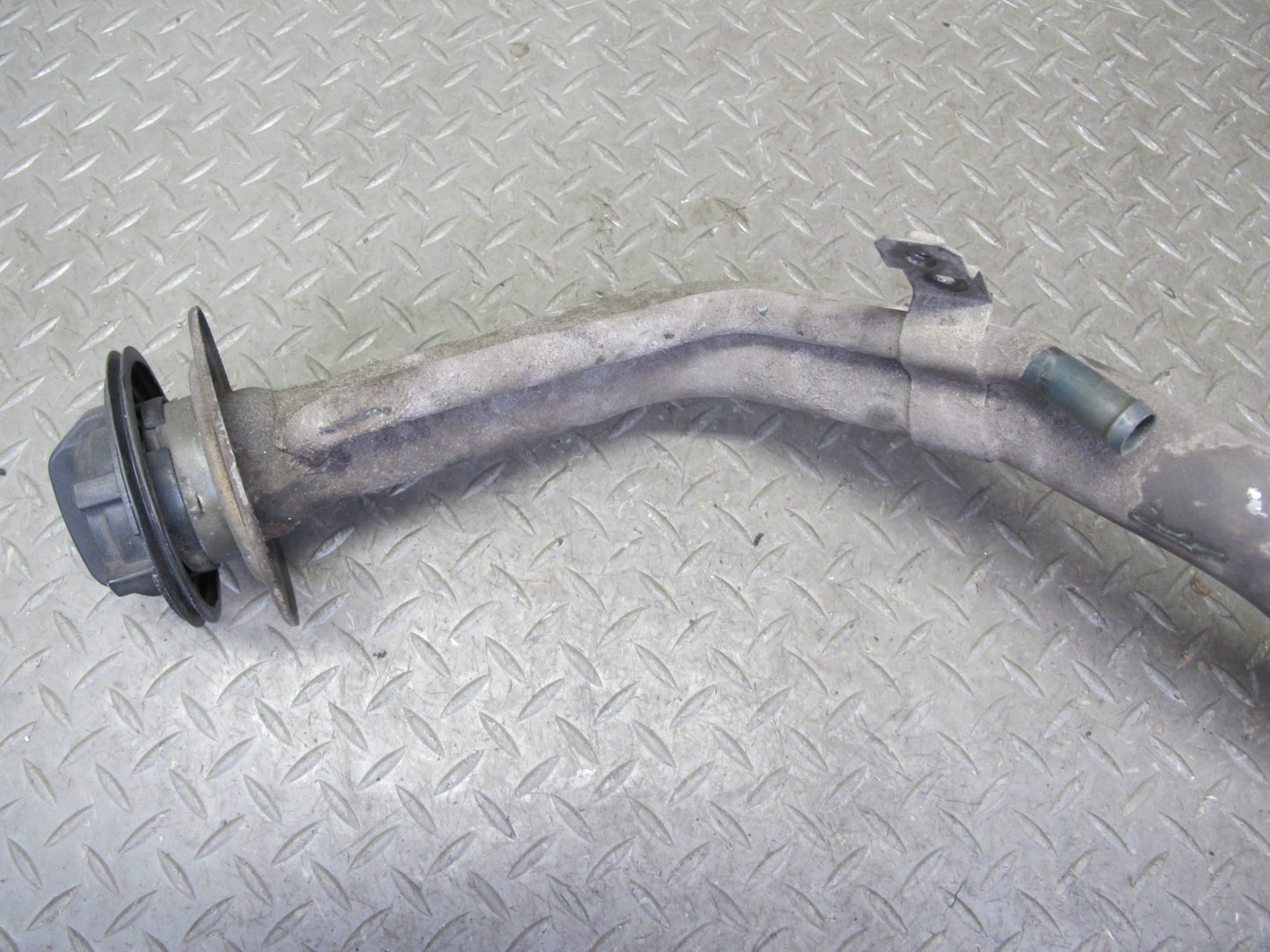 90-96 Nissan Z32 300ZX 2+0 Fuel Tank Filler Neck Pipe w Cap OEM