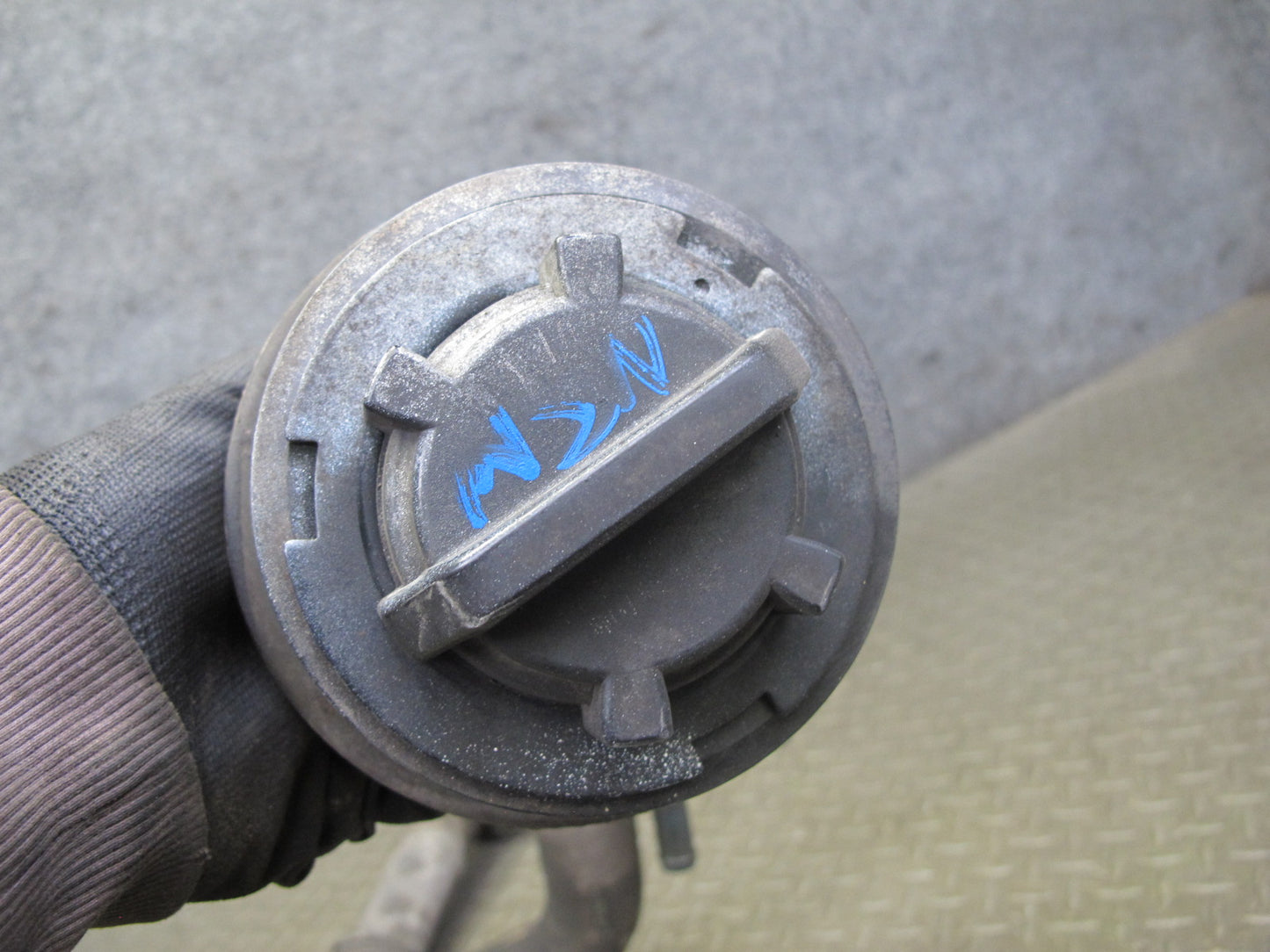 90-96 Nissan Z32 300ZX 2+0 Fuel Tank Filler Neck Pipe w Cap OEM