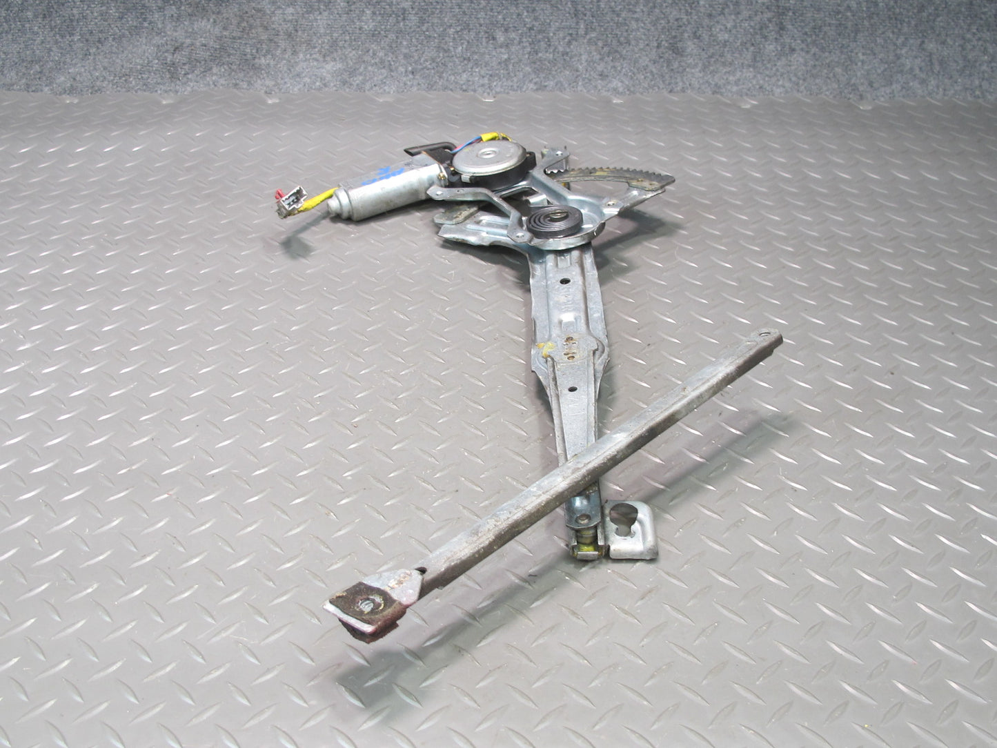 93-97 Honda DEL SOL Front Right Passenger Door Window Regulator w Motor OEM