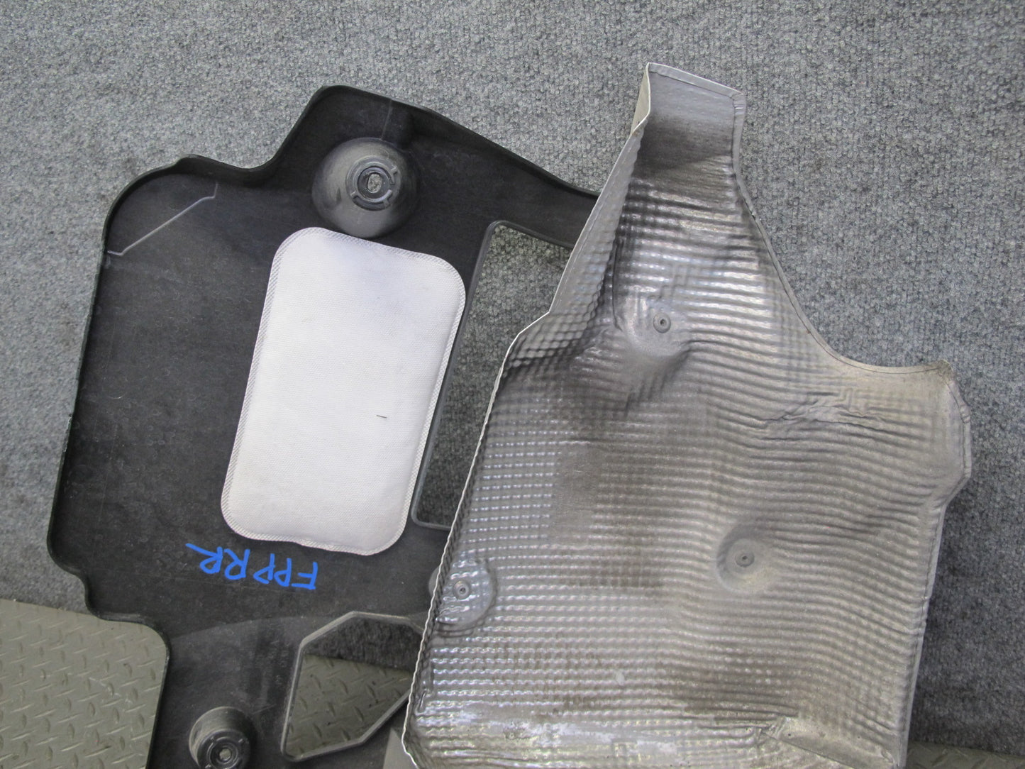 17-23 Porsche Panamera 971 Rear Bumper Mount Bracket Support Set