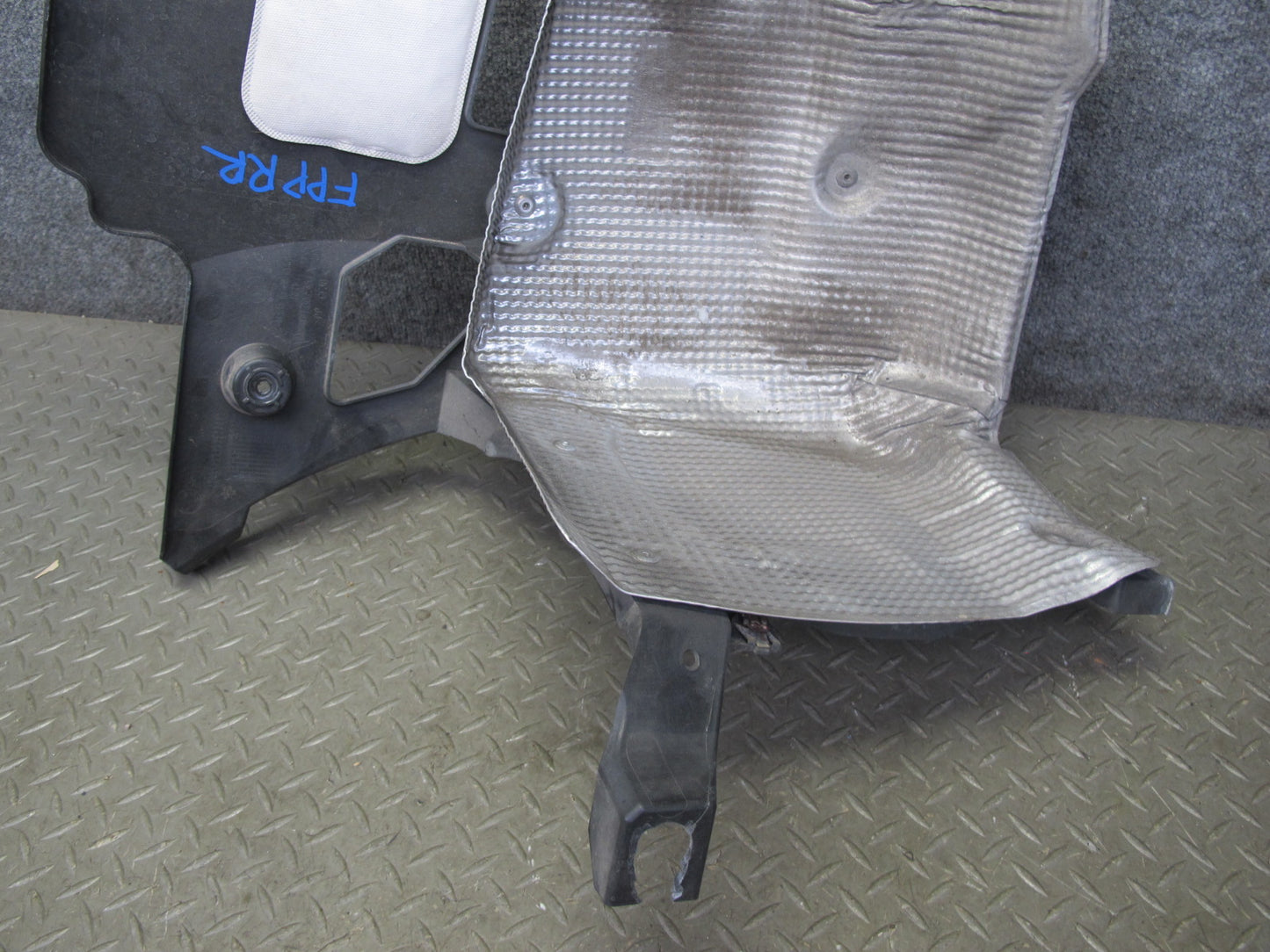 17-23 Porsche Panamera 971 Rear Bumper Mount Bracket Support Set