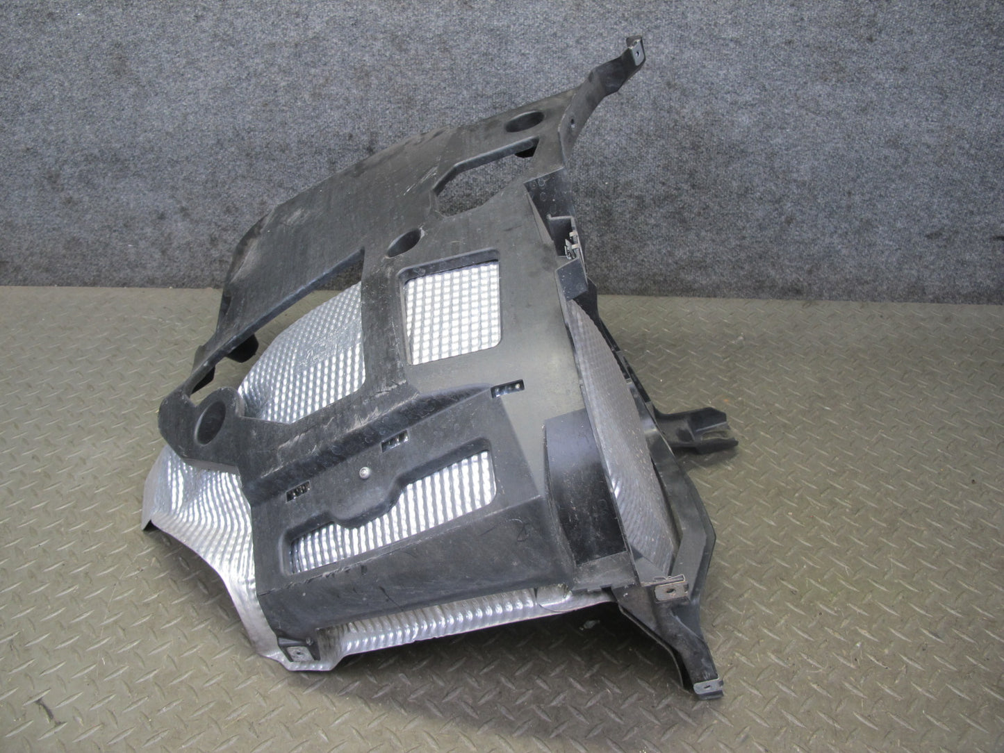 17-23 Porsche Panamera 971 Rear Bumper Mount Bracket Support Set