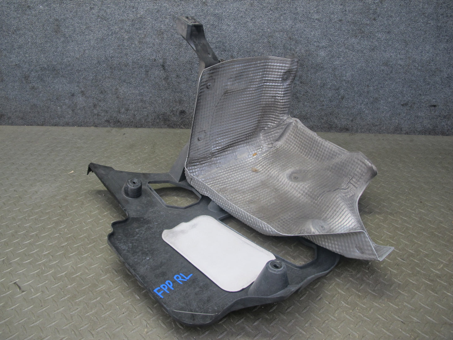 17-23 Porsche Panamera 971 Rear Bumper Mount Bracket Support Set