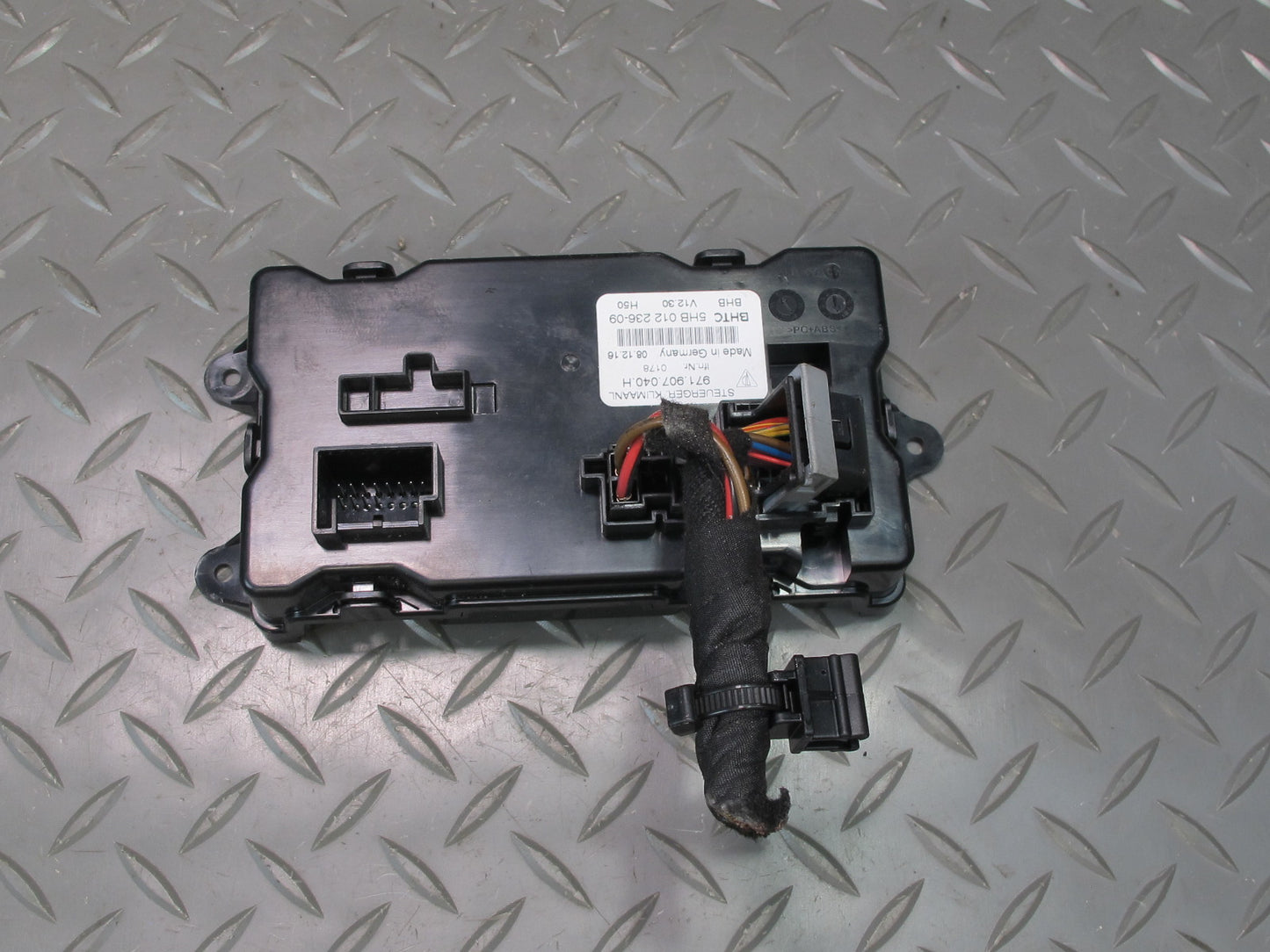 17-18 Porsche Panamera 4S 971 A/C Air Condition Control Module 971907040H
