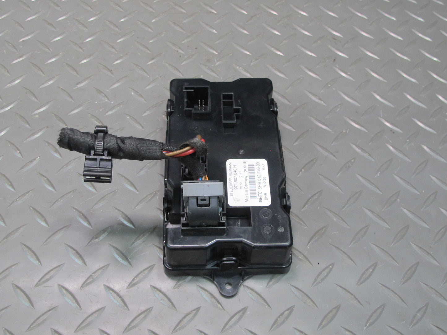 17-18 Porsche Panamera 4S 971 A/C Air Condition Control Module 971907040H