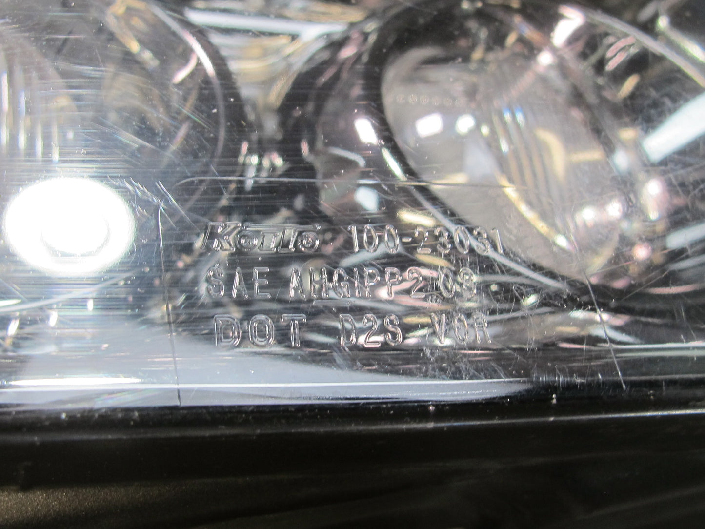 2011-2014 Infiniti QX56 QX80 Front Right Passenger Side Xenon HID Headlight Lamp