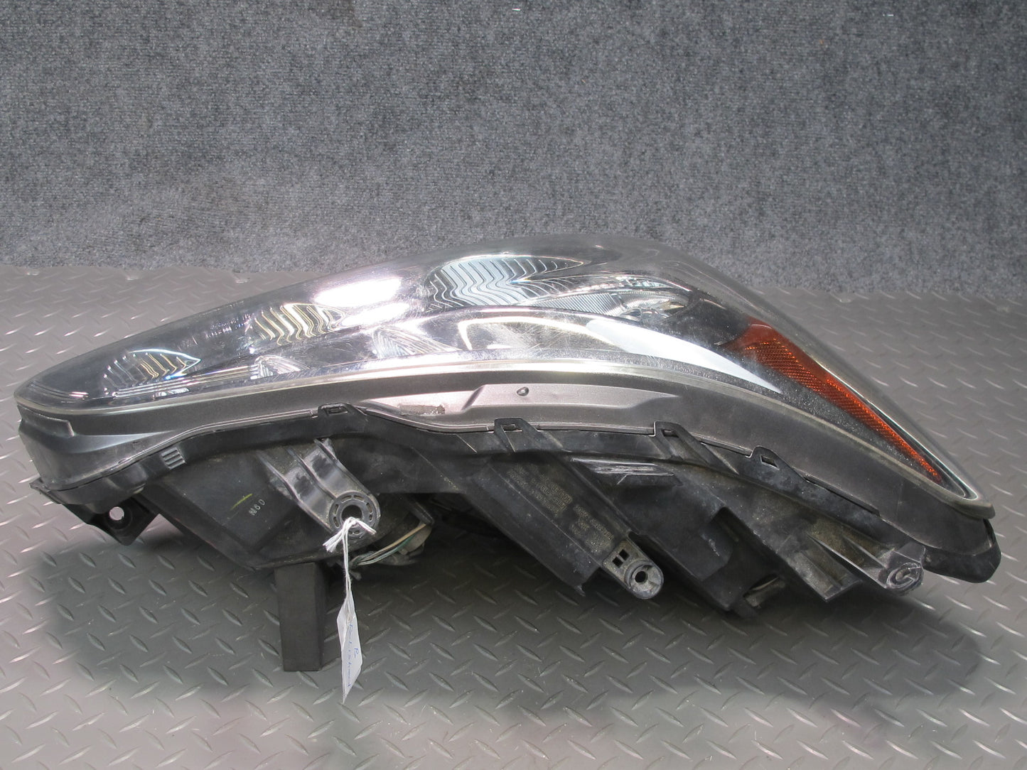 2011-2014 Infiniti QX56 QX80 Front Right Passenger Side Xenon HID Headlight Lamp