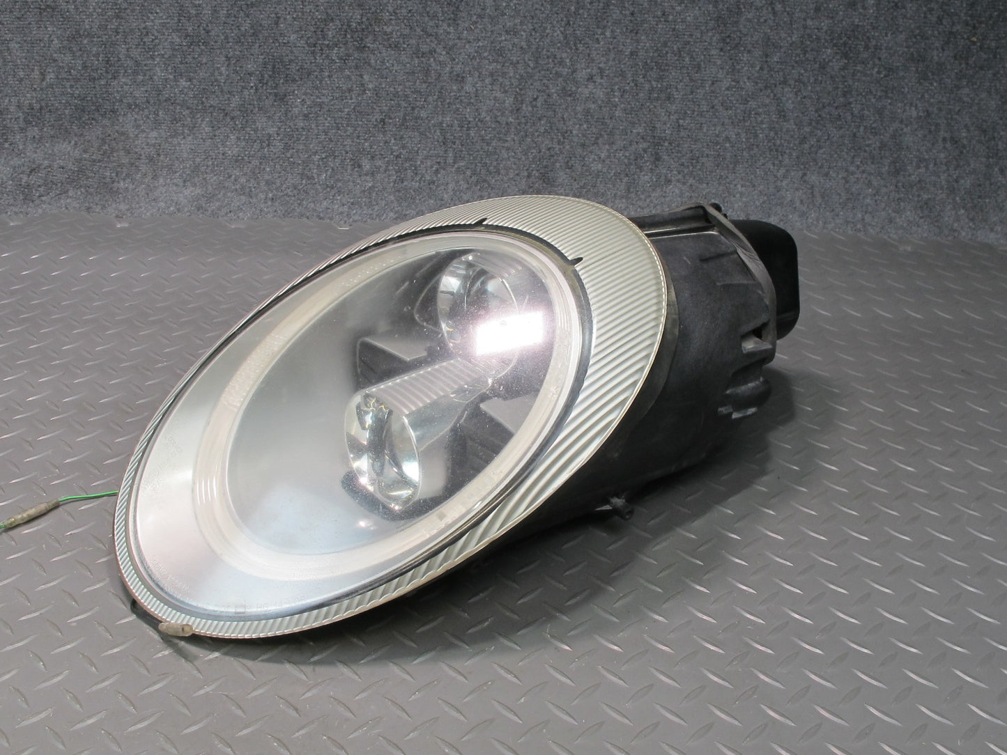 2005-2008 Porsche 911 997 Sonar Front Left Xenon Headlight Lamp