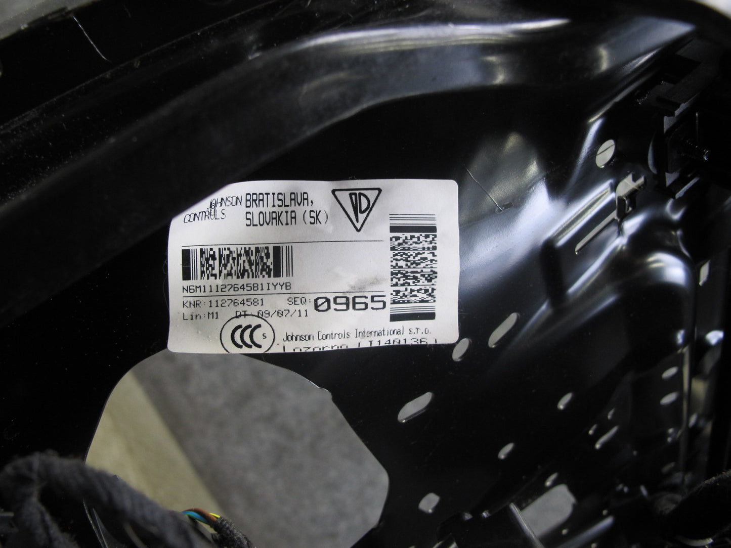 11-18 Porsche Cayenne 958 Front Left Side Lower Seat Rail Frame Track W/ Motor