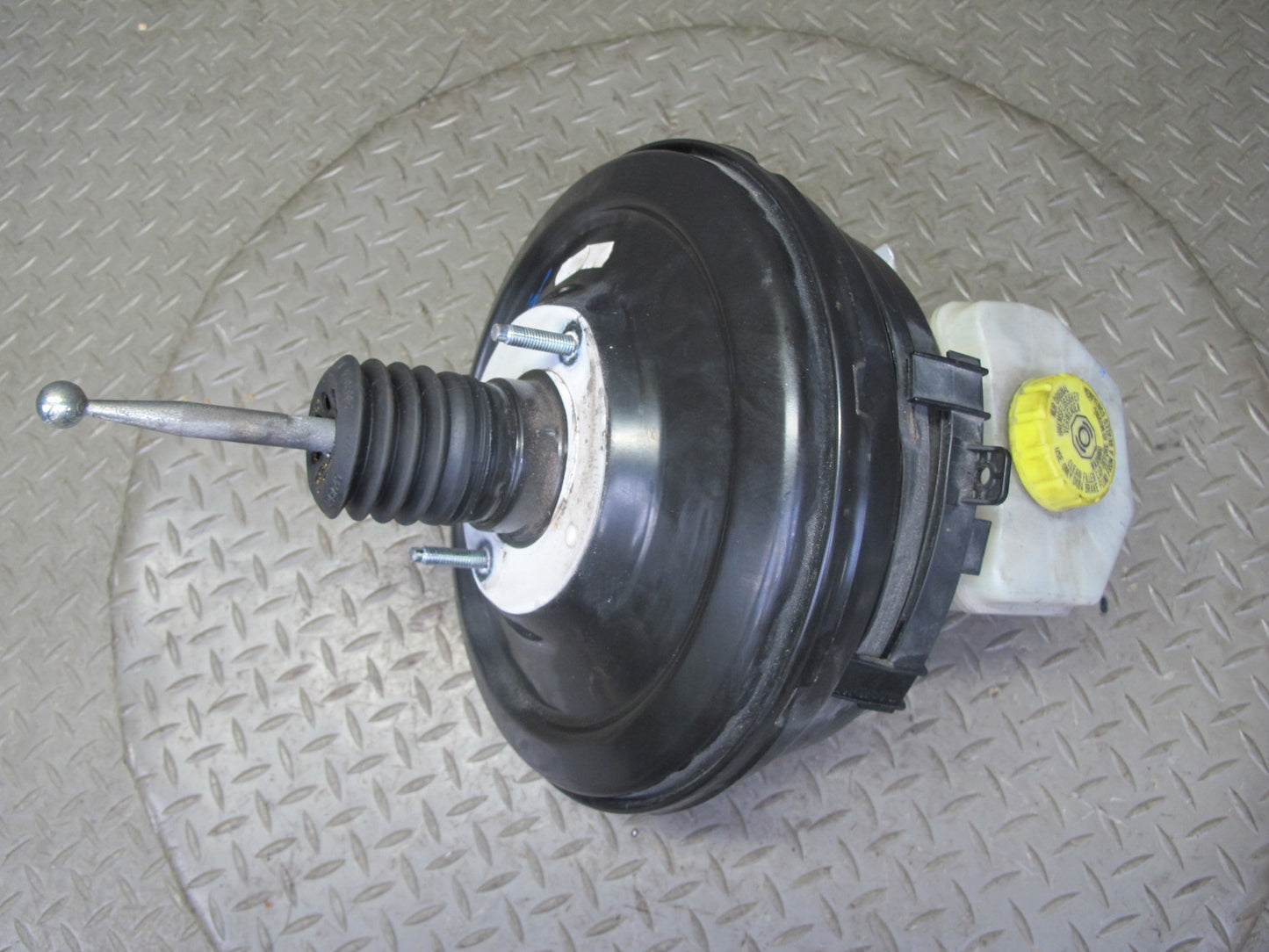 2011-2014 Porsche Cayenne S 958 Brake Booster W/ Master Cylinder & Reservoir