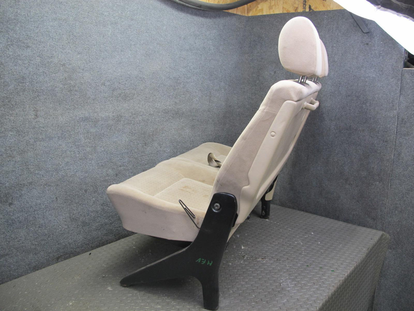 01-03 VW Eurovan T4 Rear 2ND Second ROW Cloth Seat Beige OEM