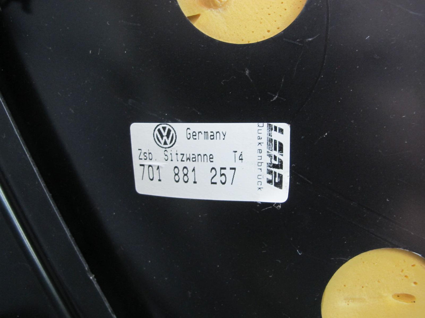 01-03 VW Eurovan T4 Set of 2 Front Left & Right Cloth Seat Beige OEM