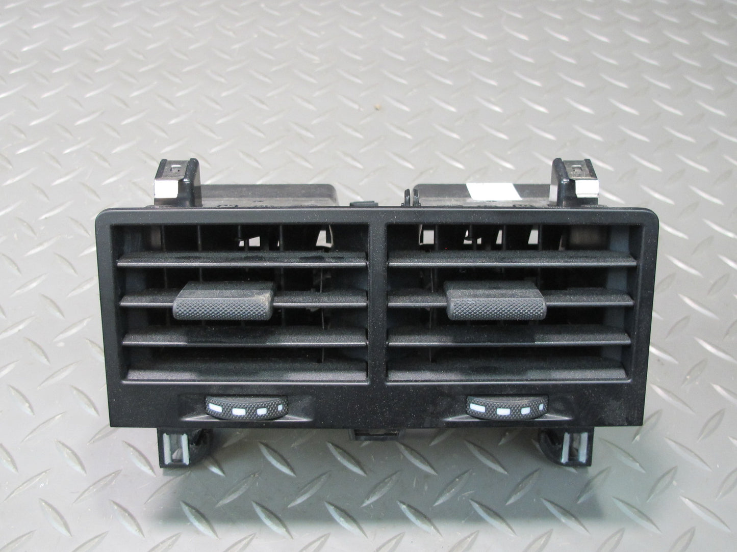 17-23 Porsche Panamera 971 Rear Center Console A/C Air Vent Grille 971819201