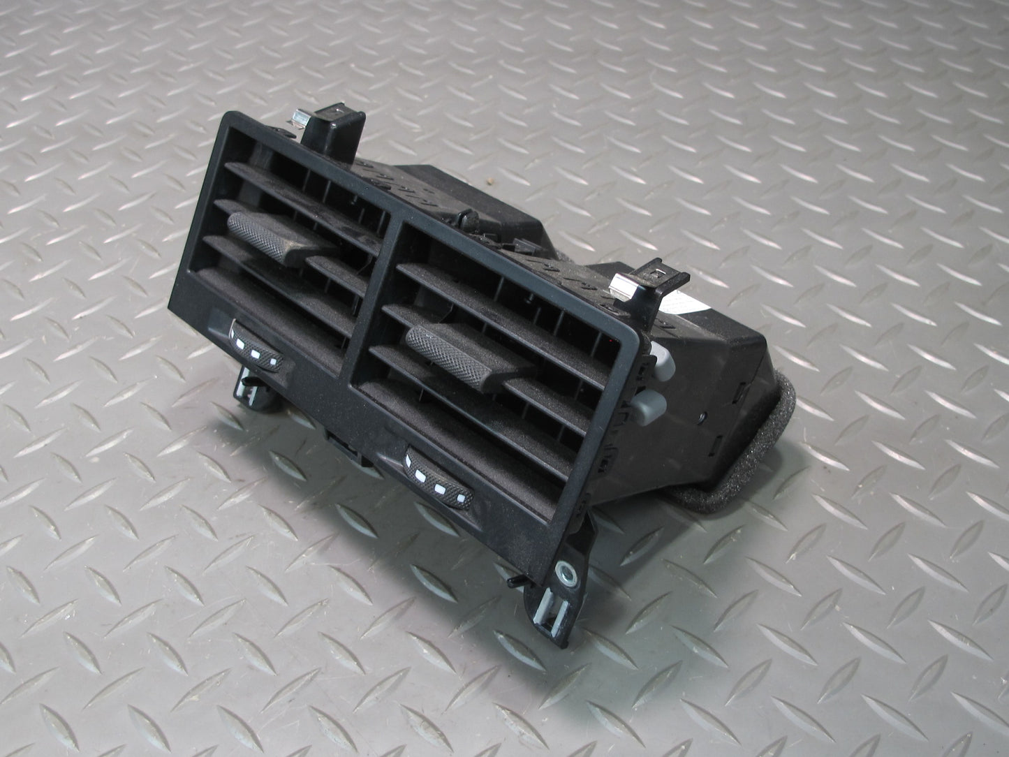 17-23 Porsche Panamera 971 Rear Center Console A/C Air Vent Grille 971819201