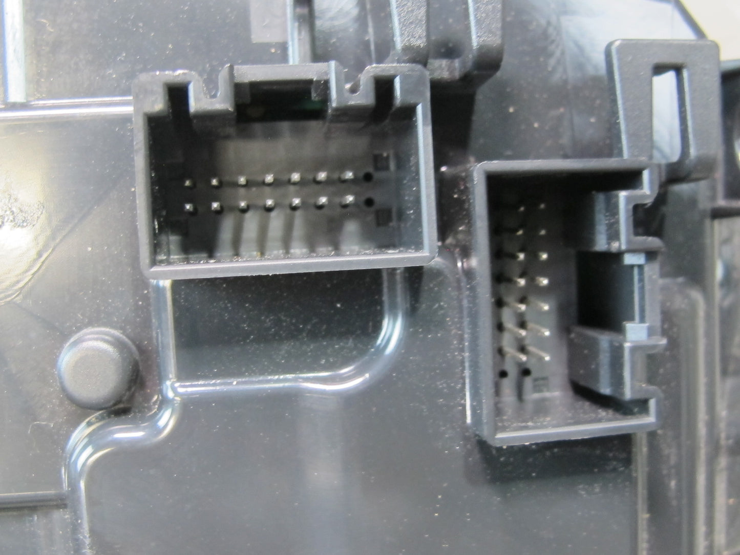 17-23 Porsche Panamera 971 Front Overhead Console Dome Light w Sunroof 971959551