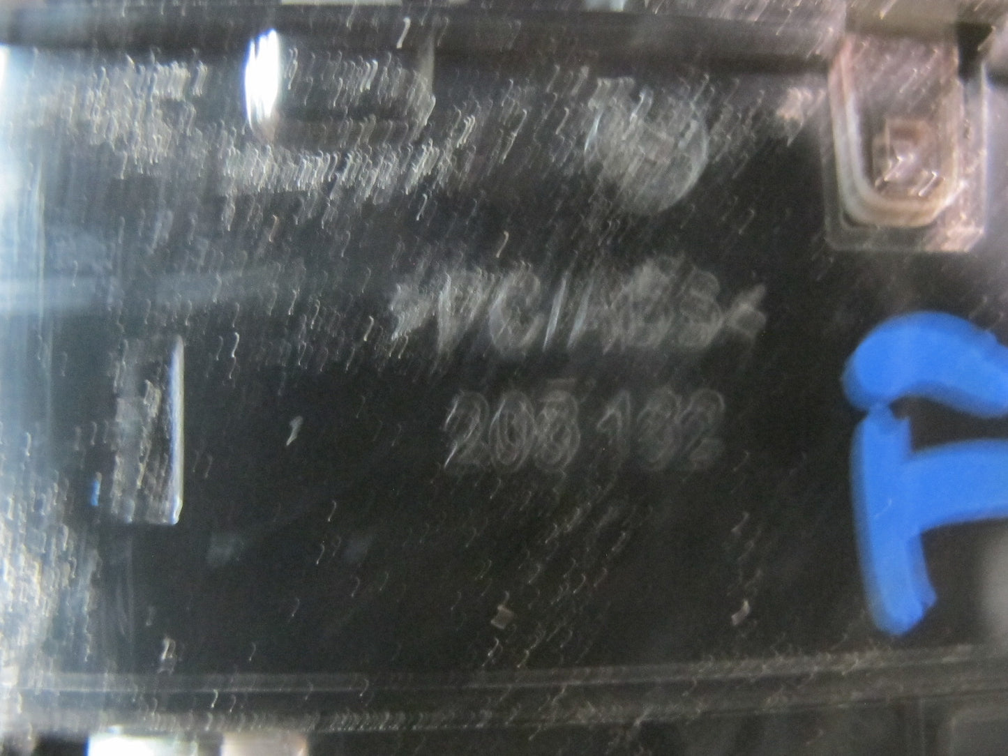 17-23 Porsche Panamera 971 Rear Center Console Sun Shade Heated Seat Switch