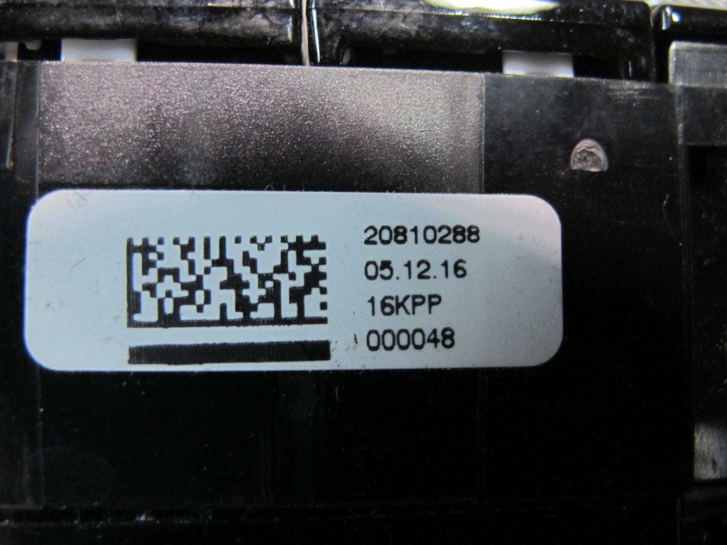 17-23 Porsche Panamera 971 Rear Center Console Sun Shade Heated Seat Switch