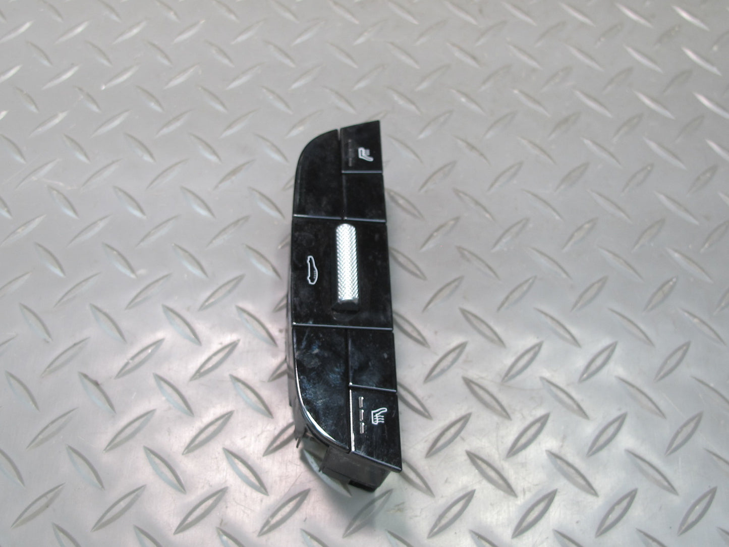 17-23 Porsche Panamera 971 Rear Center Console Sun Shade Heated Seat Switch