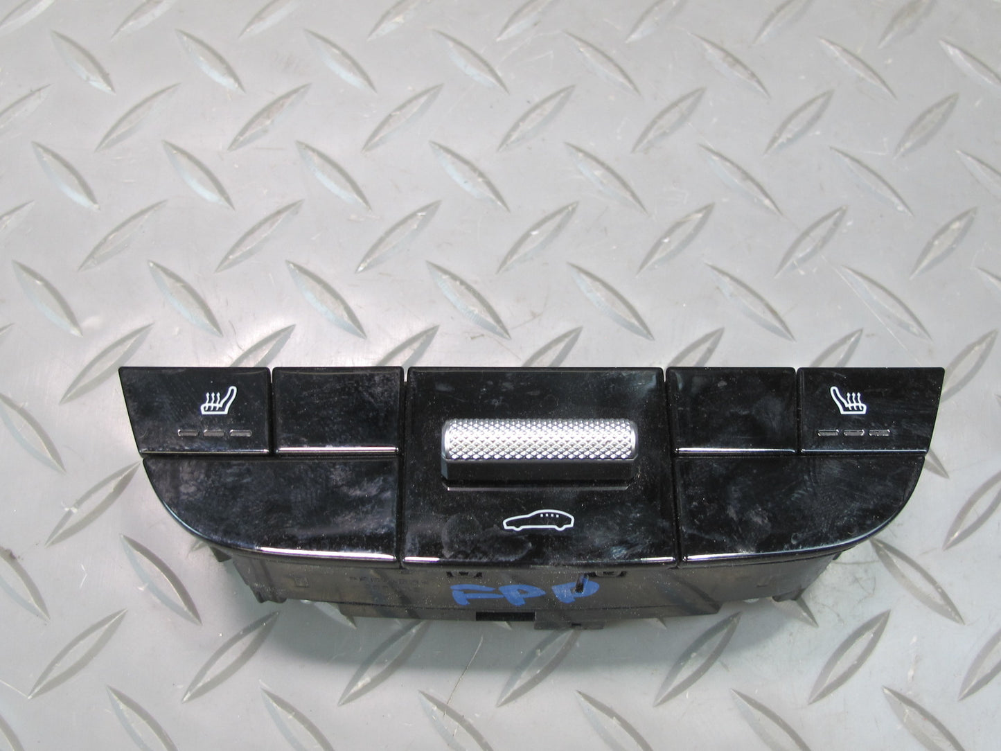 17-23 Porsche Panamera 971 Rear Center Console Sun Shade Heated Seat Switch