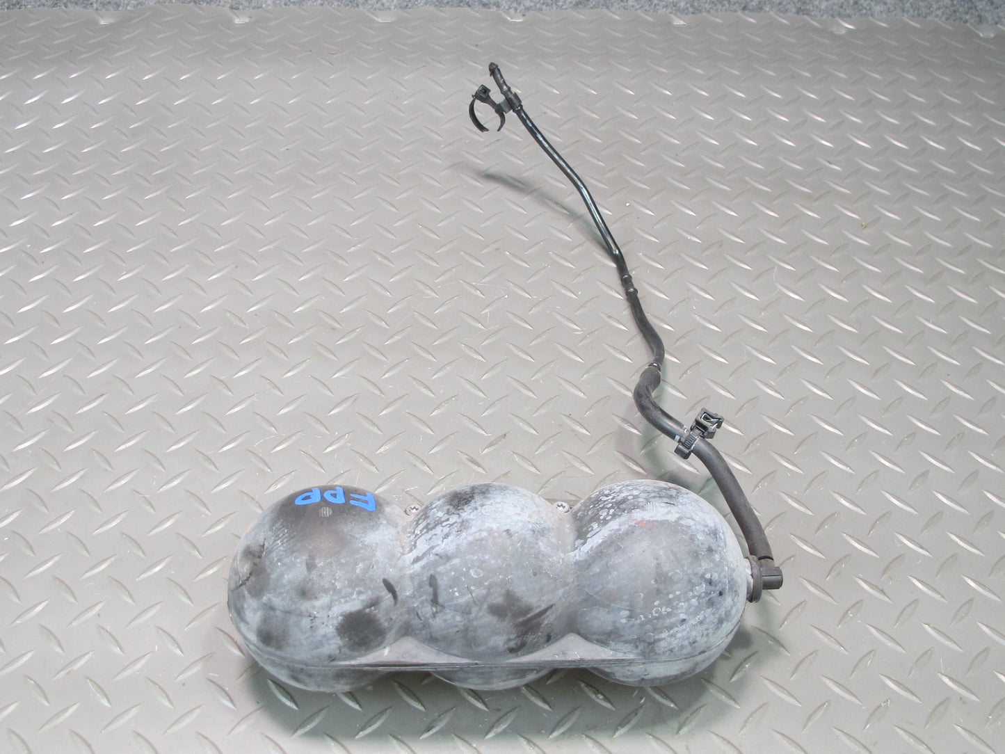 17-23 Porsche Panamera 971 Vacuum Pressure Reservoir Tank 420131541