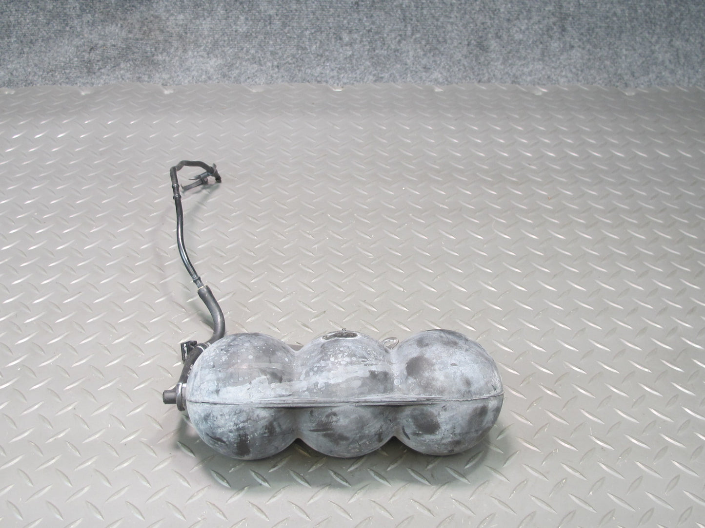 17-23 Porsche Panamera 971 Vacuum Pressure Reservoir Tank 420131541