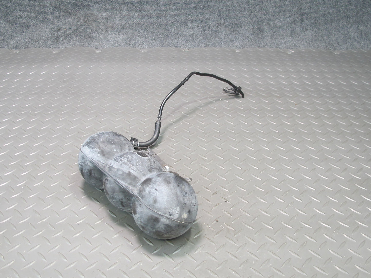 17-23 Porsche Panamera 971 Vacuum Pressure Reservoir Tank 420131541