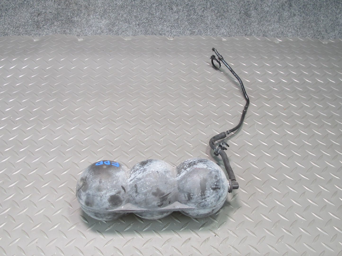 17-23 Porsche Panamera 971 Vacuum Pressure Reservoir Tank 420131541