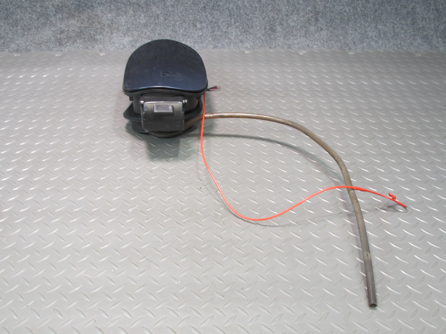 17-23 Porsche Panamera 971 Fuel Tank Filler Door Lid Cover w Hinge & Actuator