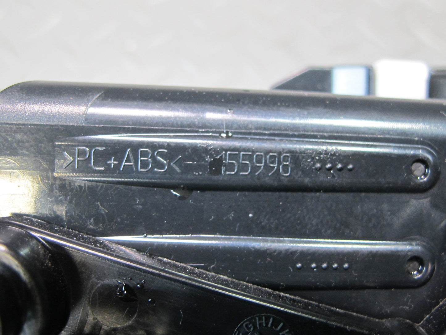 17-23 Porsche Panamera 971 Dash Front Center A/C Air Vent Grille 971819110D