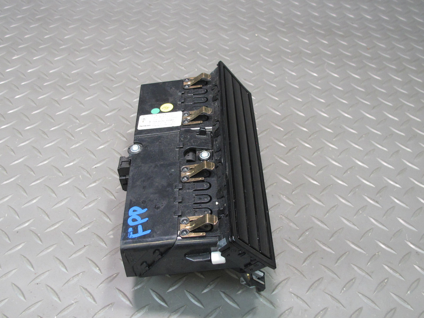 17-23 Porsche Panamera 971 Dash Front Center A/C Air Vent Grille 971819110D