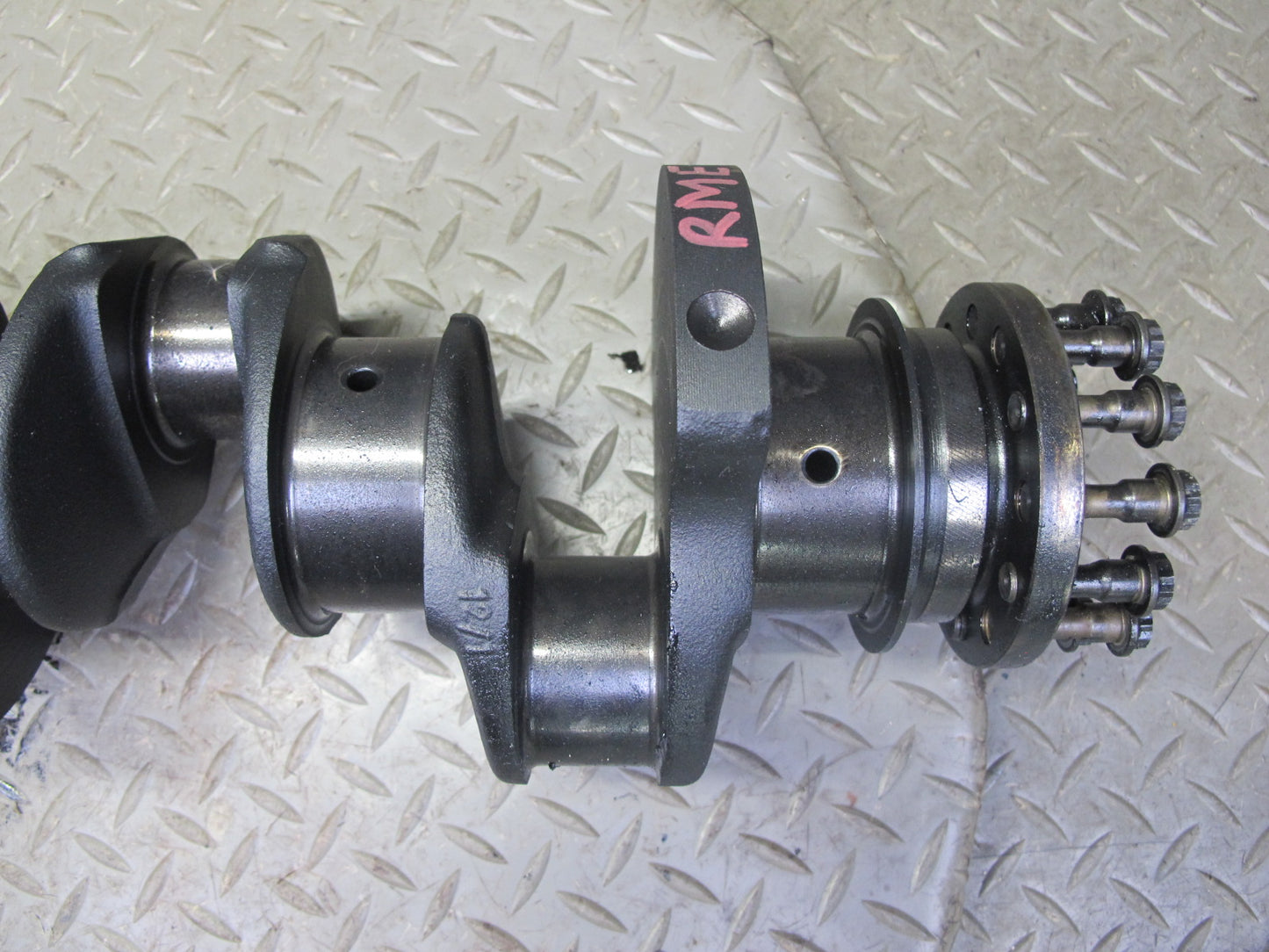 82-85 Mercedes W123 300D 3.0L OM617 617.952 Diesel Engine Crankshaft Unit OEM