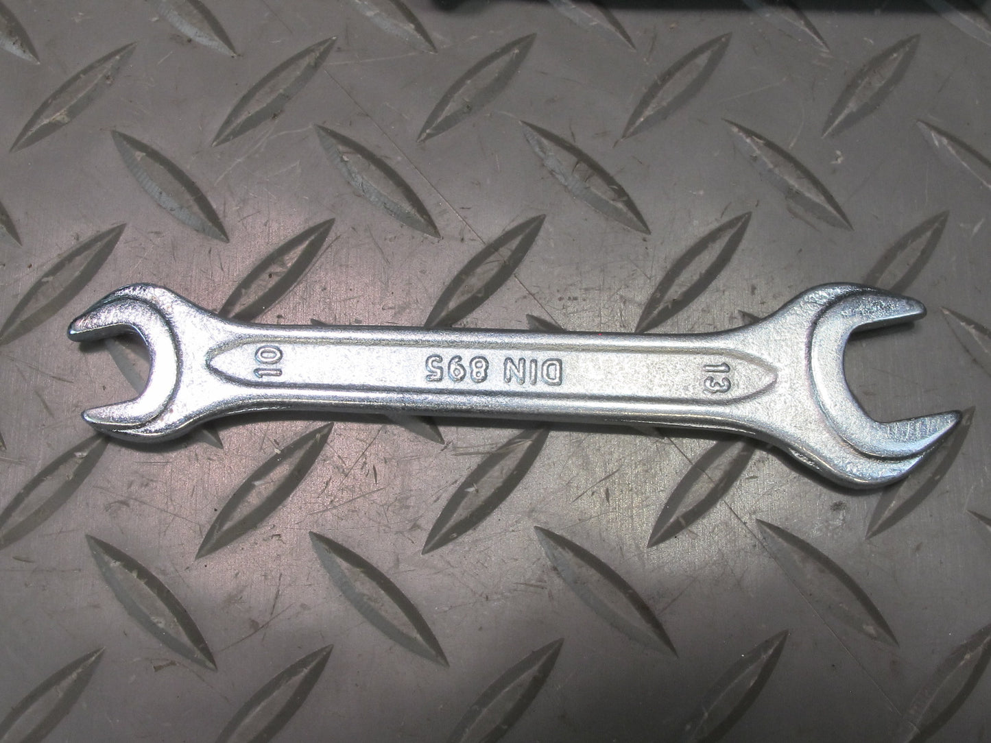 17-23 Porsche Panamera 971 Tire Wheel Air Inflator Compressor Tool KIT Set