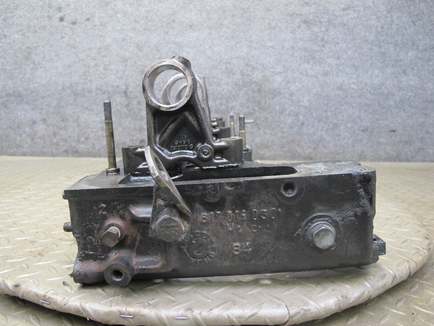 82-85 Mercedes W123 300D 3.0L 617.952 Diesel Engine Motor Cylinder Head OEM