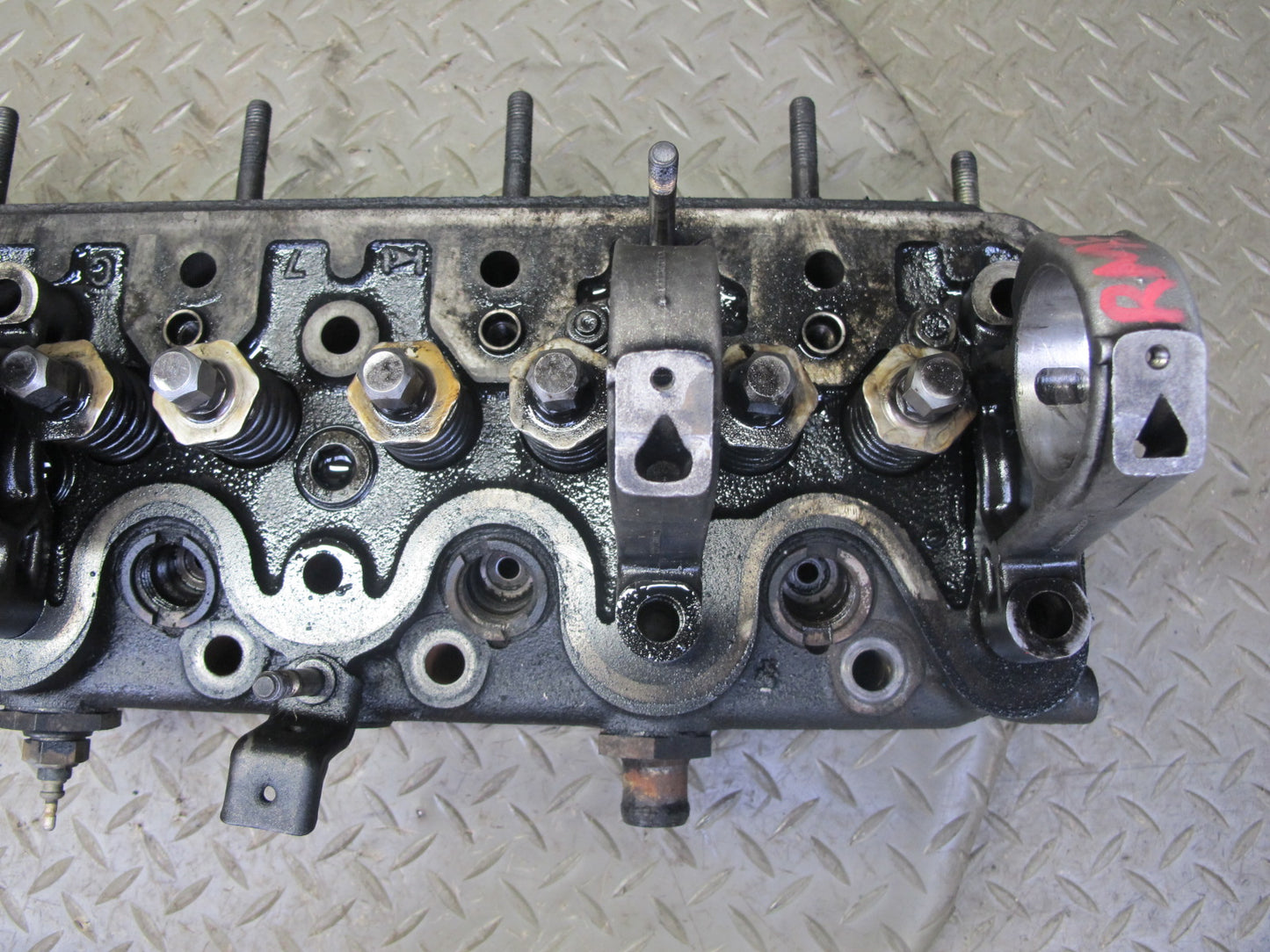 82-85 Mercedes W123 300D 3.0L 617.952 Diesel Engine Motor Cylinder Head OEM