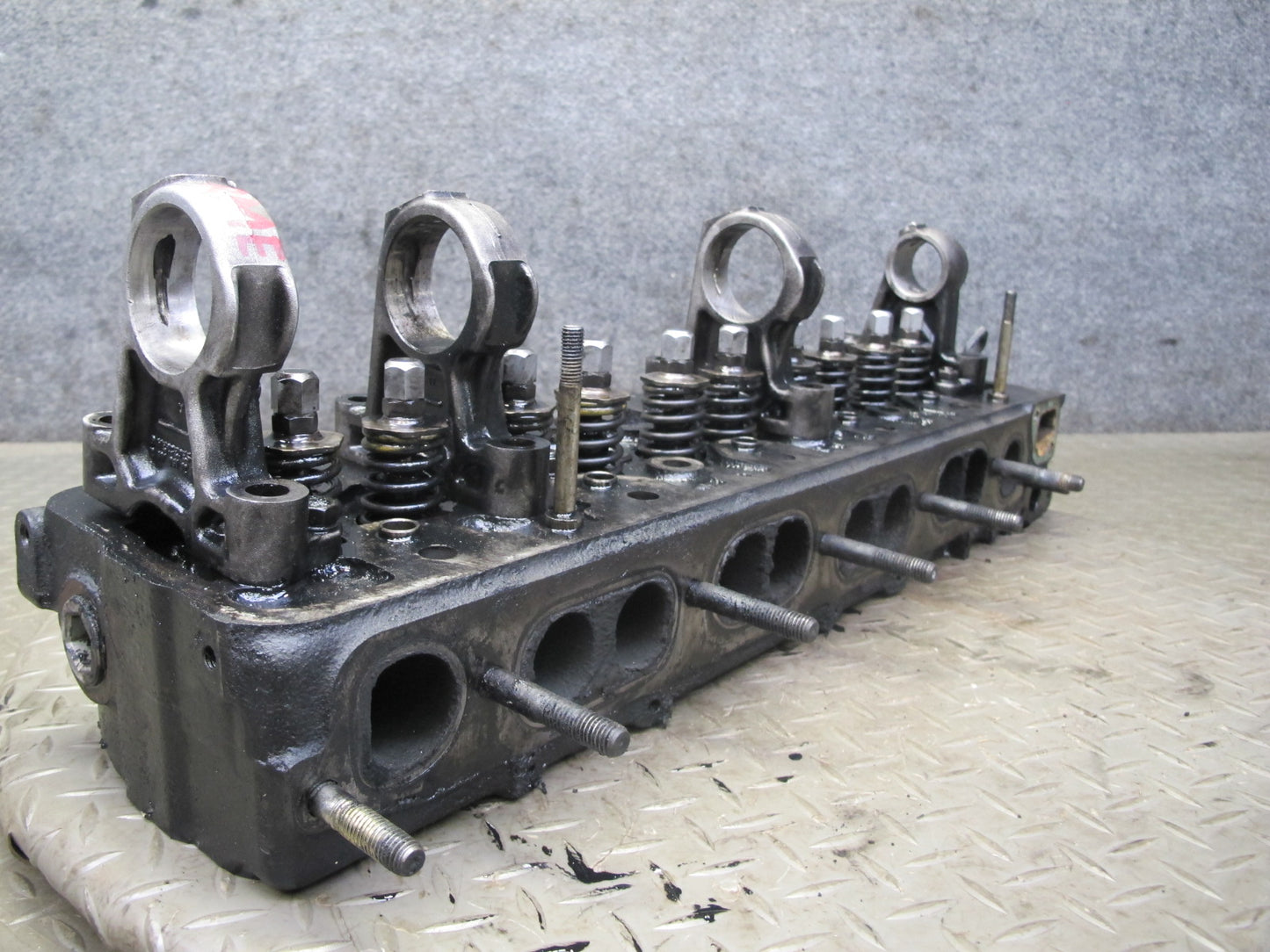 82-85 Mercedes W123 300D 3.0L 617.952 Diesel Engine Motor Cylinder Head OEM