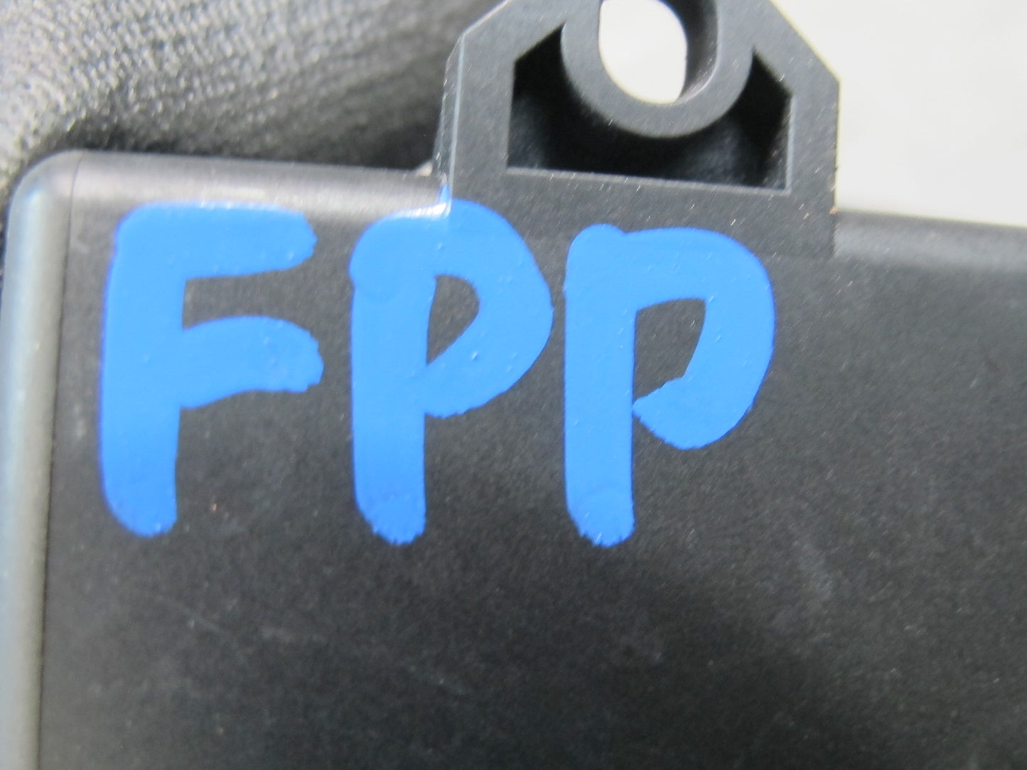 17-23 Porsche Panamera 971 Rear Left or Right Seat Heater Control Module