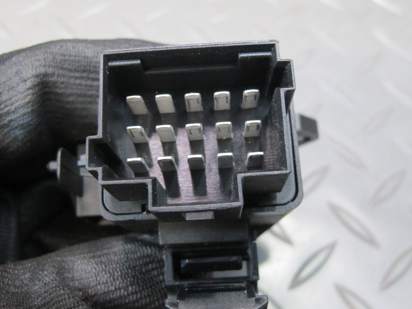 17-23 Porsche Panamera 971 Rear Left or Right Seat Heater Control Module