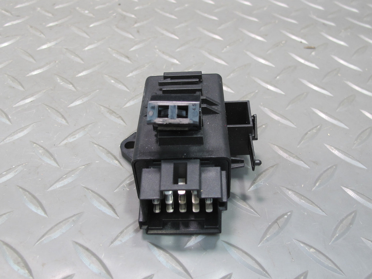 17-23 Porsche Panamera 971 Rear Left or Right Seat Heater Control Module